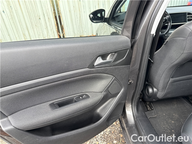  Peugeot  308  SW 1.5 BHDi 130 ALL.P Aut #27