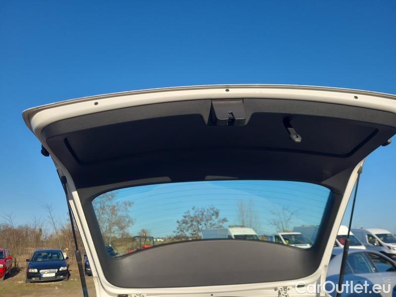  Skoda  Octavia  Combi  (5E5)(03.2017->)  Com 1.6TDI 85 Ambition #16