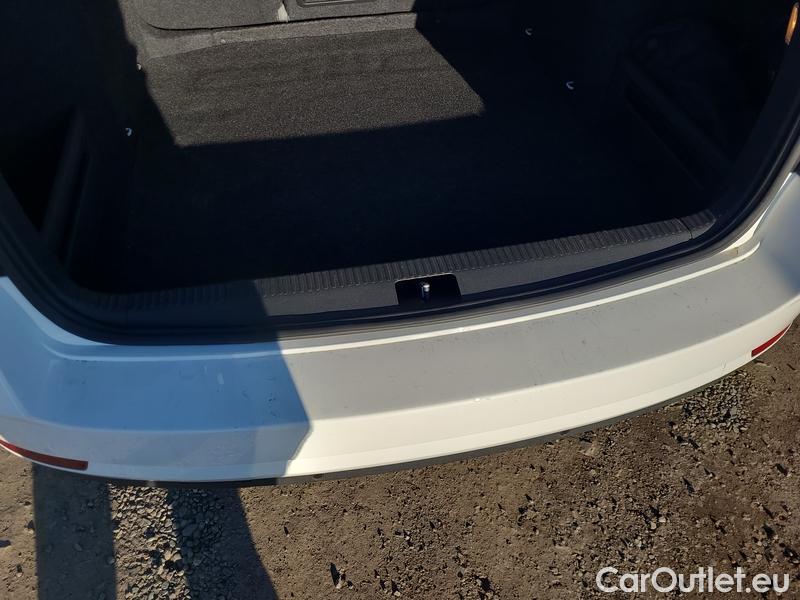  Skoda  Octavia  Combi  (5E5)(03.2017->)  Com 1.6TDI 85 Ambition #7