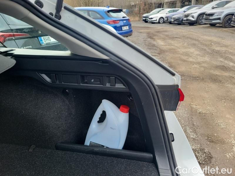  Skoda  Octavia  Combi (NX3)(2020) Oct.Com.1.4TSI 150 Style AT #4