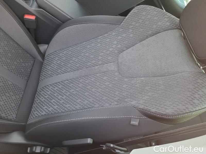  Skoda  Octavia  Lim. (NX3)(2020) Oct. 2.0TDI 110 Style AT 5d #9