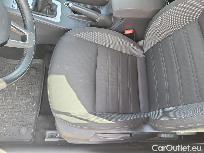  Skoda  Octavia  Combi  (5E5)(03.2017->)  Com TDI 110 Ambition #6