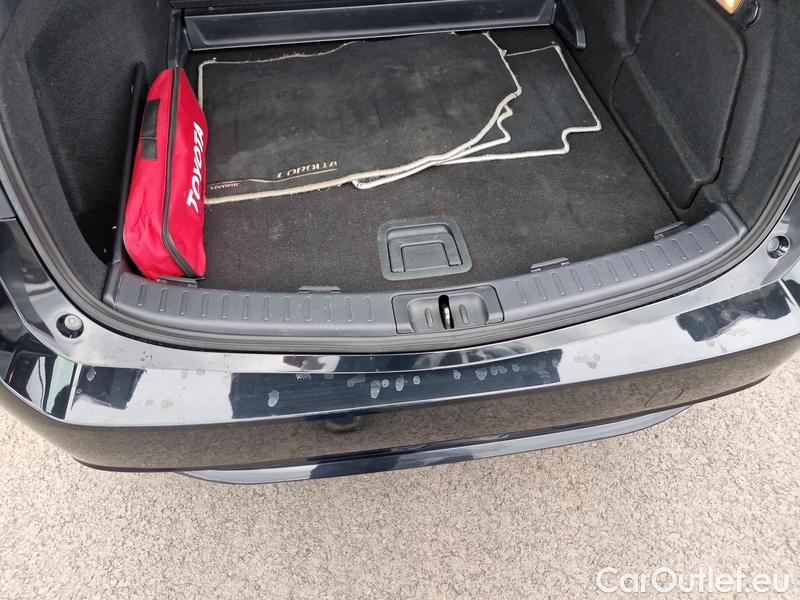  Toyota  Corolla  TouringSports (E21) (2019)  TS 2.0Hyb.Com.T.S.T.AT #24