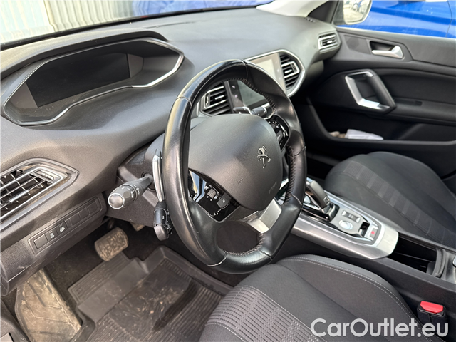  Peugeot  308  SW 1.5 BHDi 130 ALL.P Aut #31