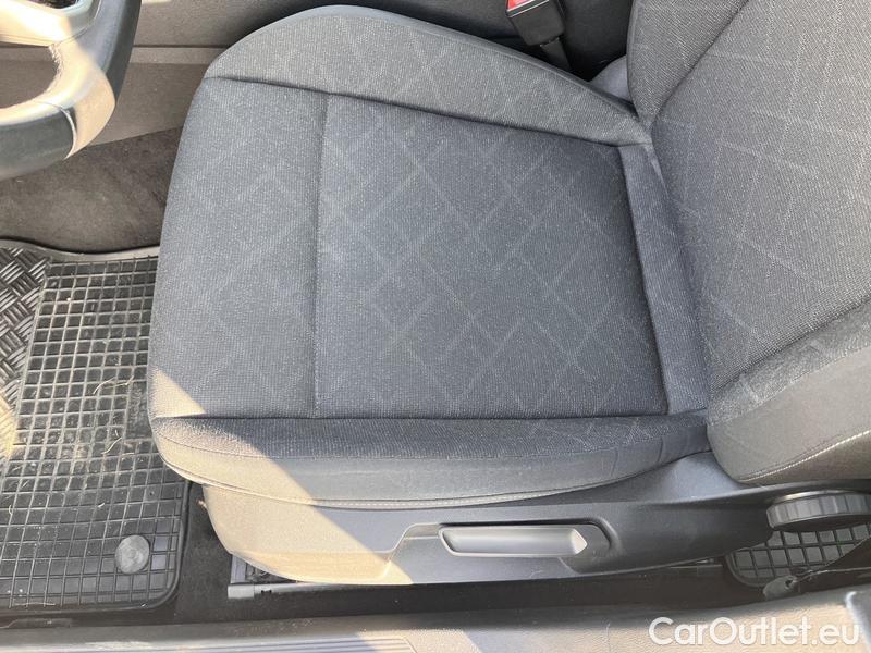  Volkswagen  Golf  VIII Lim (DA1) (2024) Var.1.0TSI 81 Life 5d #6