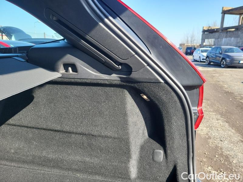  Volvo  XC60 XC 60 (03.2017->)  B5 D Inscription AWD AT #8