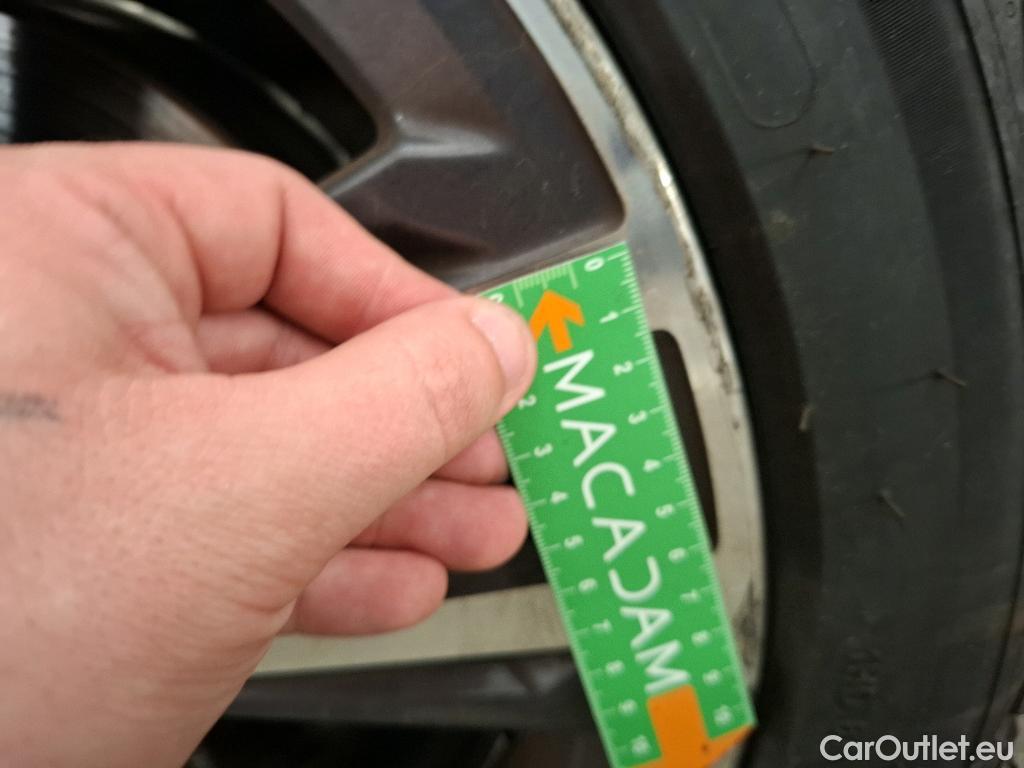  Bmw  Serie 1 BMW Série 1 / 2019 / 5P / Berline 116i Business Design #28