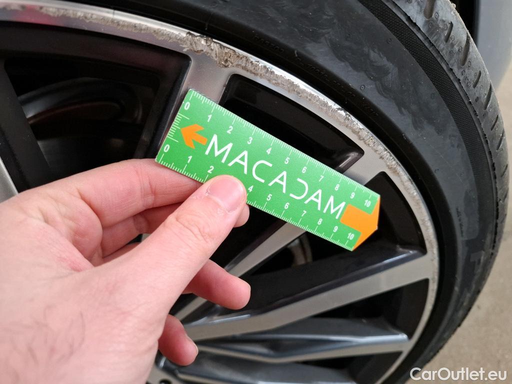  Bmw  Serie 1 BMW Série 1 / 2019 / 5P / Berline 1.5 118I DKG7 Business Design #36