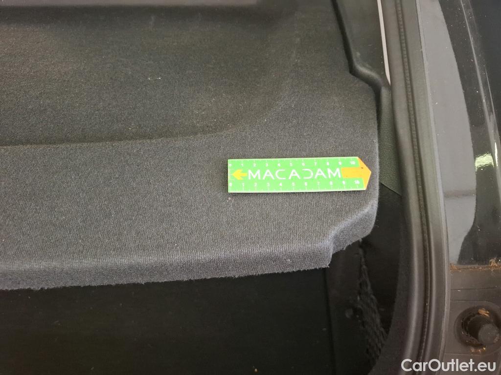  Bmw  Serie 1 BMW Série 1 / 2019 / 5P / Berline 116i Business Design #49