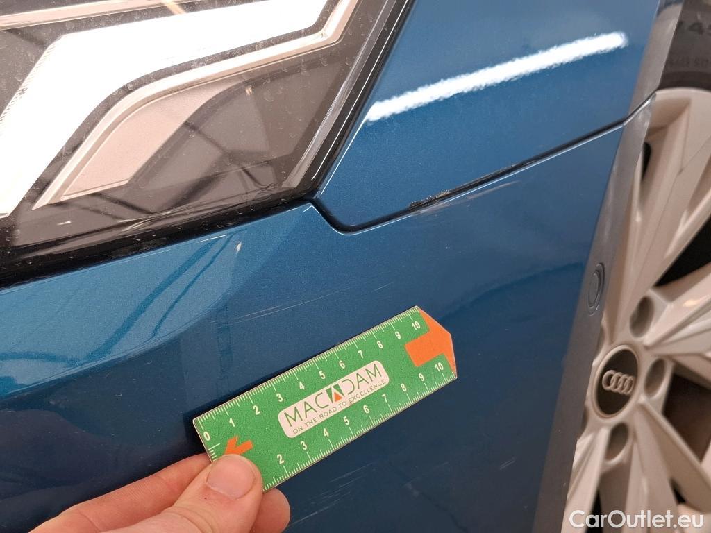  Audi  A3 AUDI  Sportback / 2020 / 5P / Berline 40 TFSI e 204 S Tronic Design Luxe #3