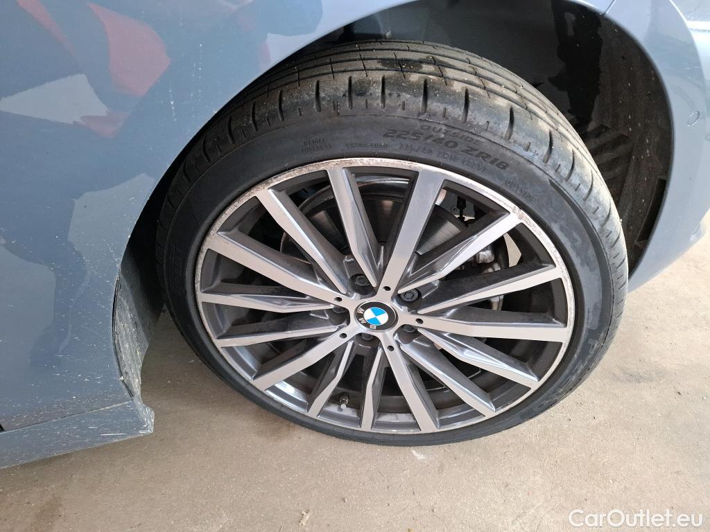  Bmw  Serie 1 BMW Série 1 / 2019 / 5P / Berline 1.5 118I DKG7 Business Design #33