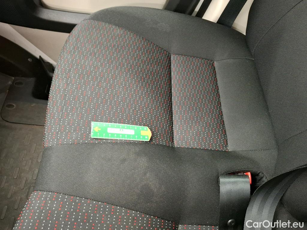  Citroen  Jumper CITROEN  4p Combi 30 L1H1 BlueHDi 110 BVM6 Attraction #42