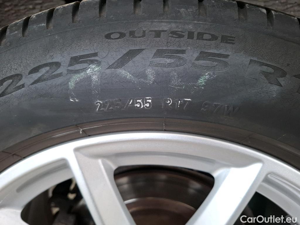  Bmw  X1 Série  sDrive18i Lounge 1.5 135CV BVA7 E6d #9