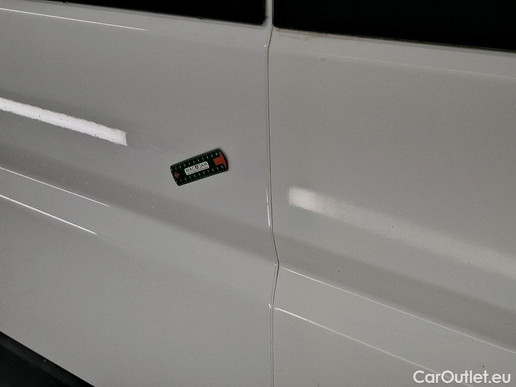  Citroen  Jumper CITROEN  4p Combi 30 L1H1 BlueHDi 110 BVM6 Attraction #10