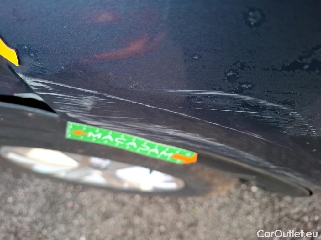  Ford  Kuga FORD  / 2019 / 5P / SUV 2.5 190 hybrid Flexifuel Pshift Titanium #3