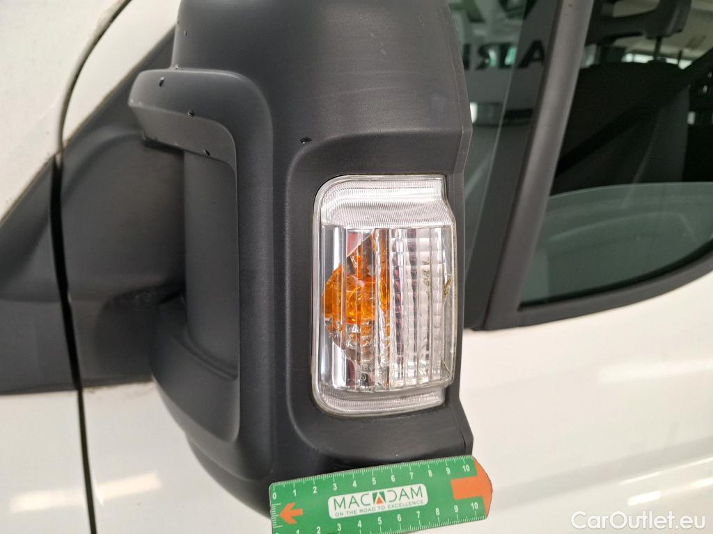  Citroen  Jumper CITROEN  4p Combi 30 L1H1 BlueHDi 110 BVM6 Attraction #36