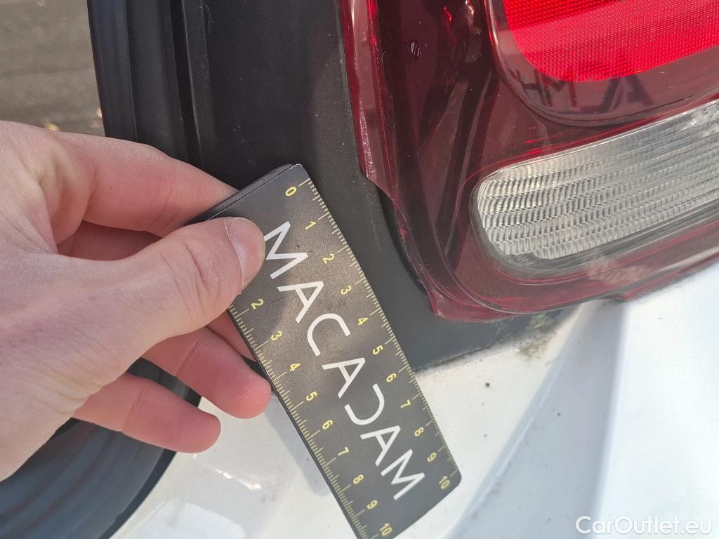  Citroen  C3 CITROEN  / 2016 / 5P / Berline &PureTech 82 BVM Feel Business #2