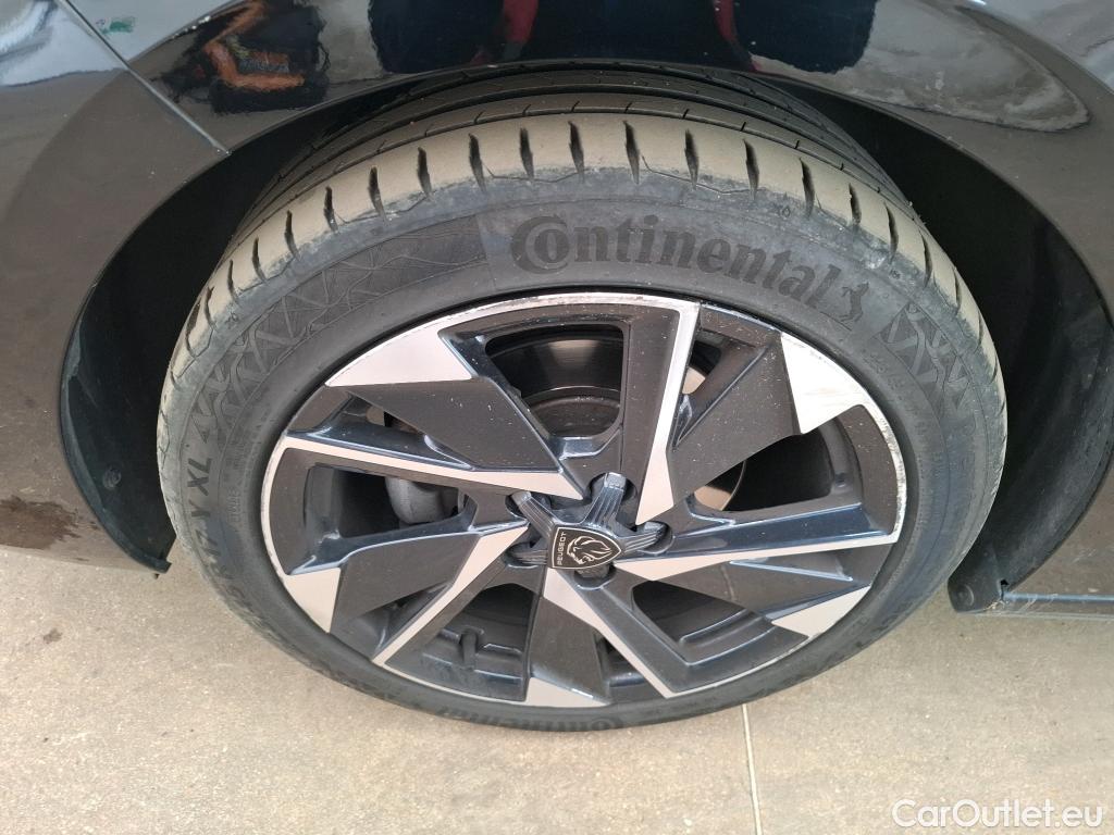  Peugeot  308  Allure Pack 1.2 PureTech 130CV BVA8 E6d #14