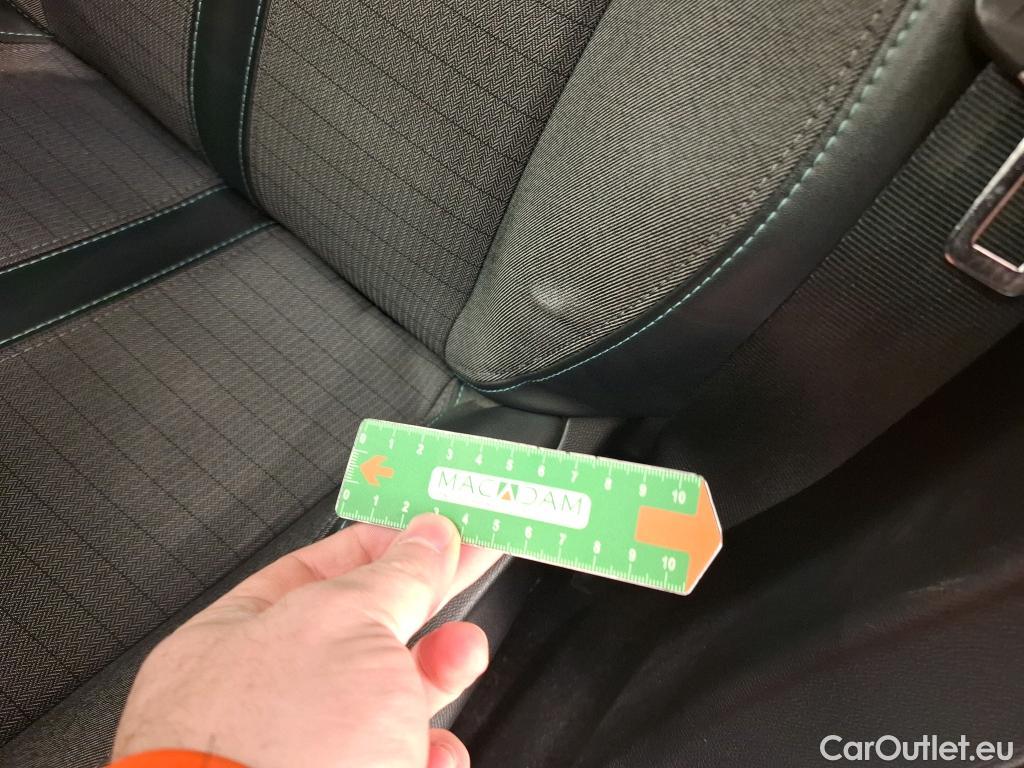  Peugeot  2008  Allure Business 1.5 HDi 130CV BVA8 E6d #23