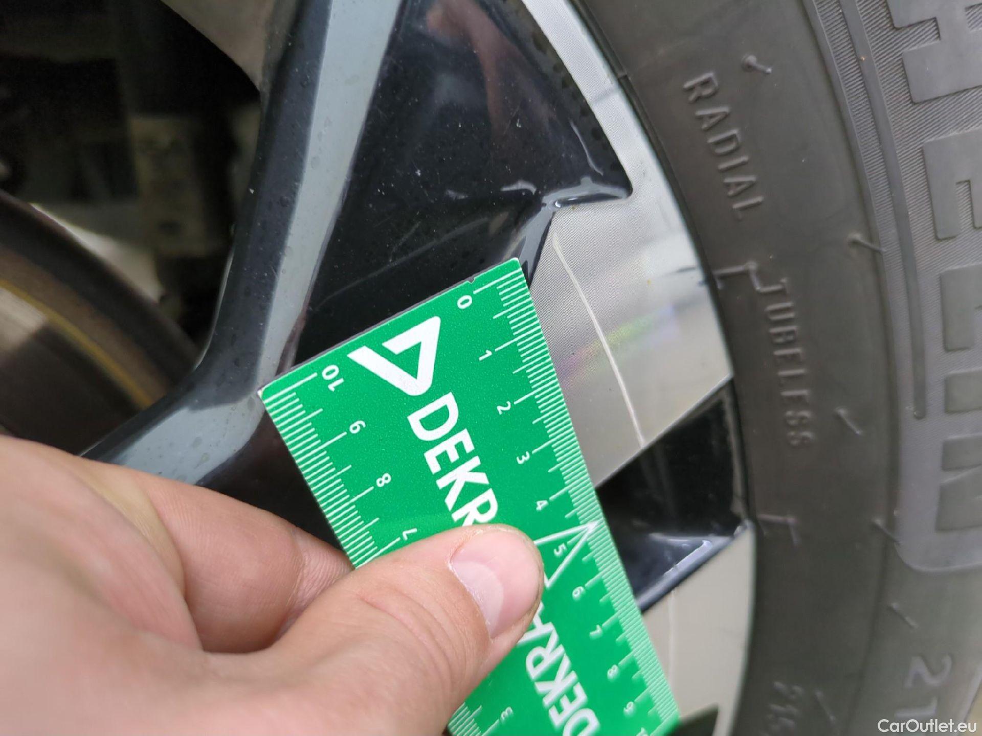  Peugeot  2008  Allure Business 1.5 HDi 100CV BVM6 E6d #30