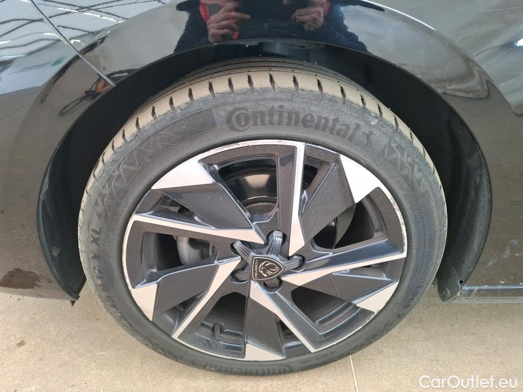  Peugeot  308  Allure Pack 1.2 PureTech 130CV BVA8 E6d #15