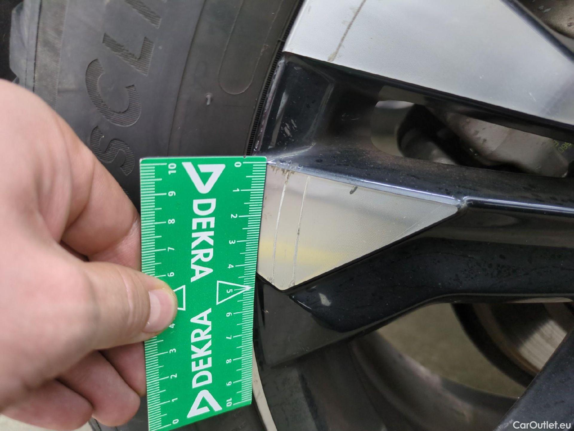  Peugeot  2008  Allure Business 1.5 HDi 100CV BVM6 E6d #32