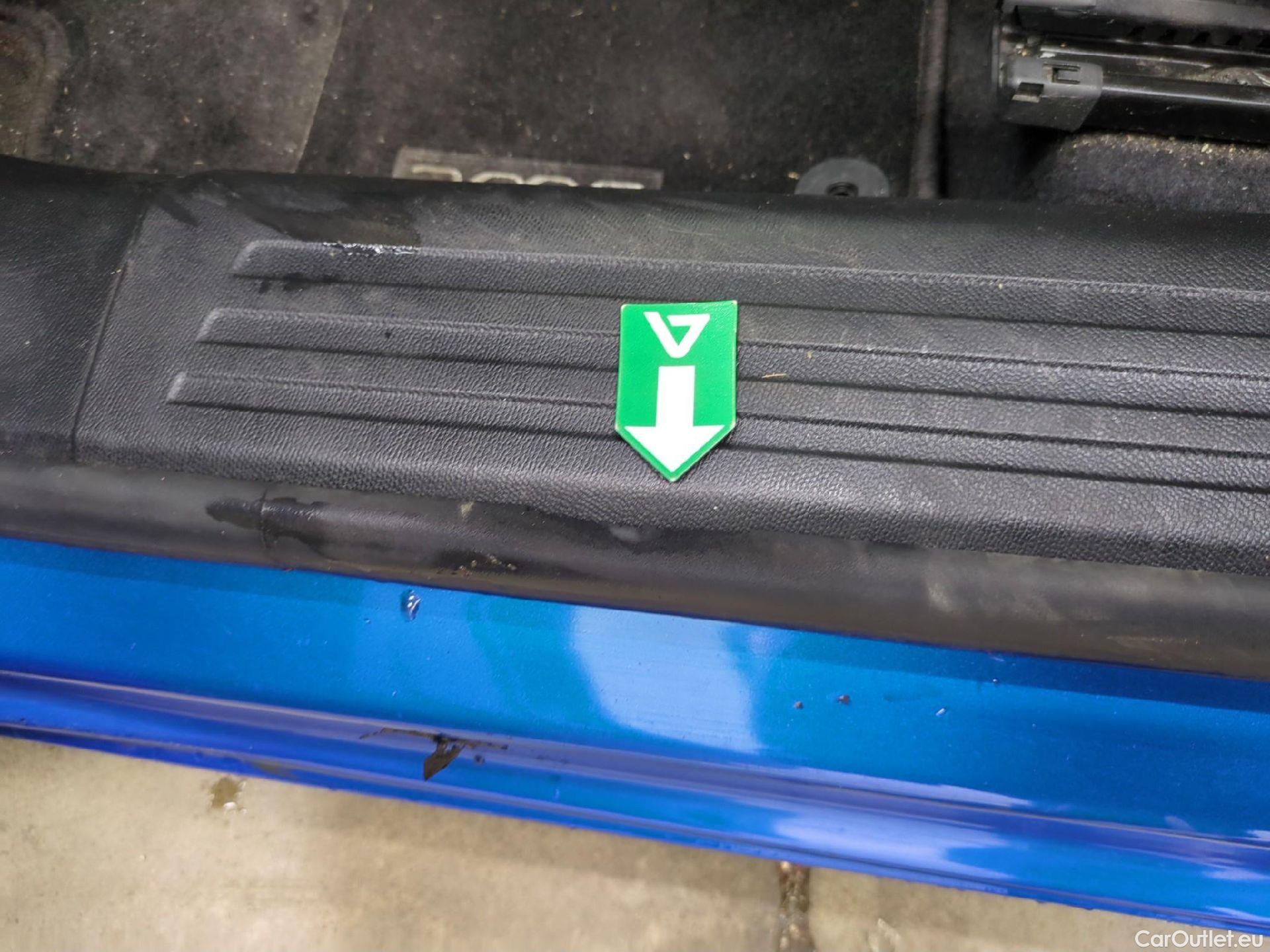  Peugeot  2008  Allure Business 1.5 HDi 100CV BVM6 E6d #3