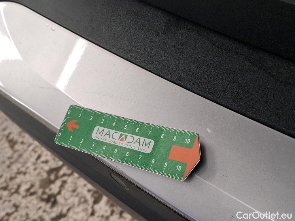  Peugeot  2008  Allure Business 1.5 HDi 130CV BVA8 E6d #21