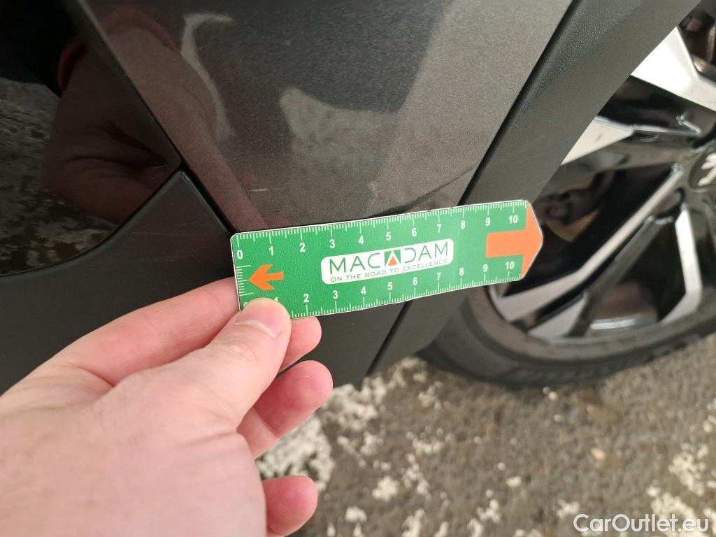  Peugeot  2008  Allure Business 1.5 HDi 130CV BVA8 E6d #26