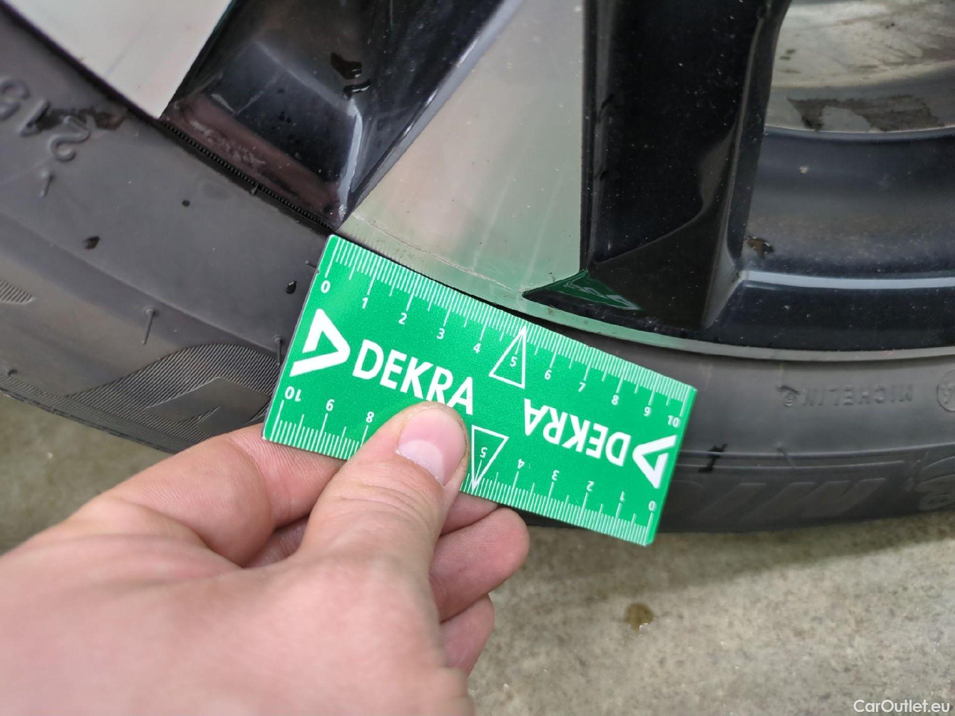  Peugeot  2008  Allure Business 1.5 HDi 100CV BVM6 E6d #26