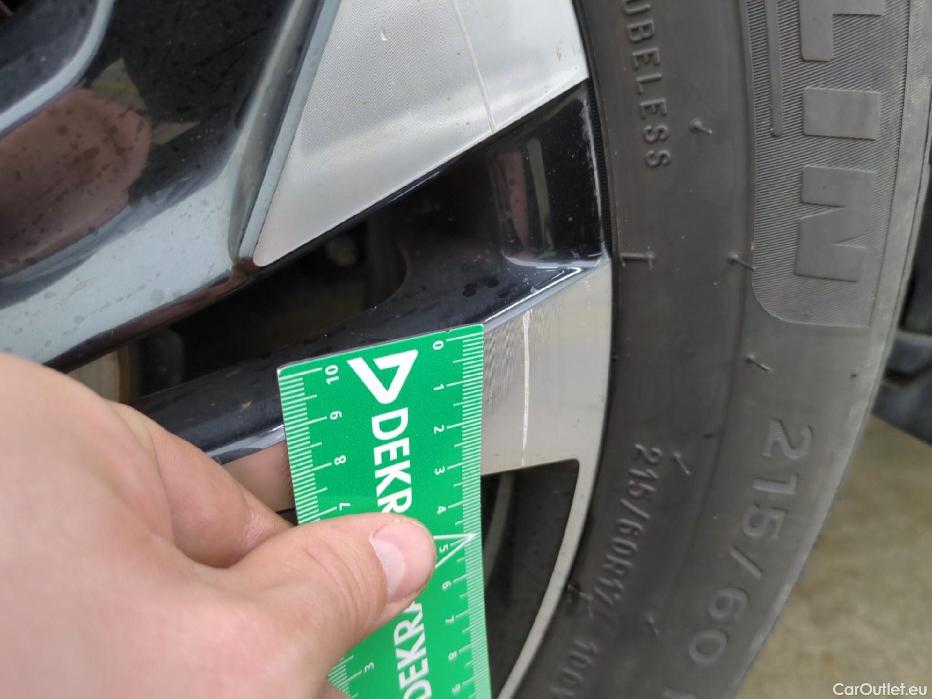  Peugeot  2008  Allure Business 1.5 HDi 100CV BVM6 E6d #34