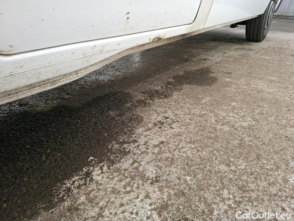  Renault  Master  III Fourgon L2H2 3 3 Grand Confort dCi 135CV BVM6 E6d #19