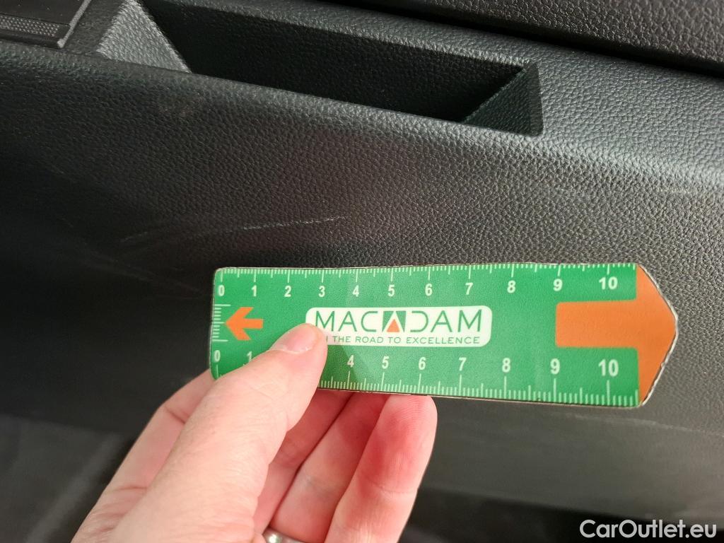  Renault  Master  III Fourgon L2H2 3 3 Grand Confort dCi 135CV BVM6 E6d #35