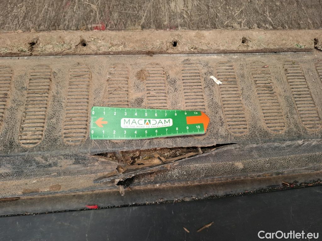  Renault  Master  III Fourgon L2H2 3 3 Grand Confort dCi 135CV BVM6 E6d #30