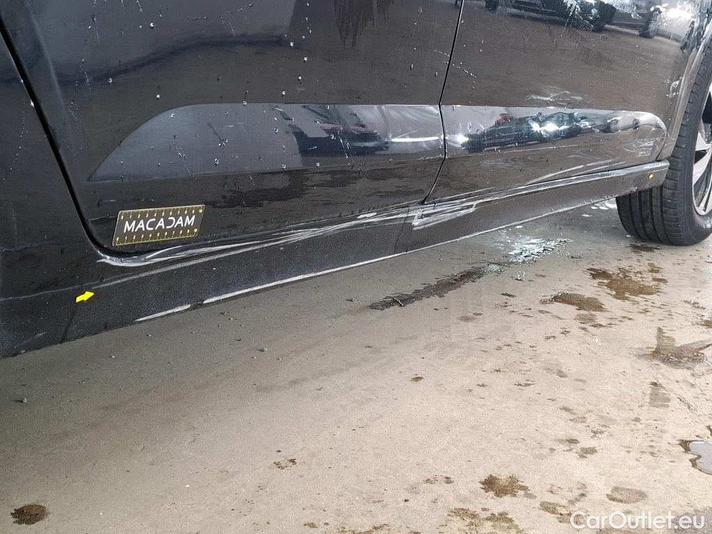  Volkswagen  Polo VOLKSWAGEN  / 2017 / 5P / Berline 1.0 TSI 95 DSG7 Lounge Business #2