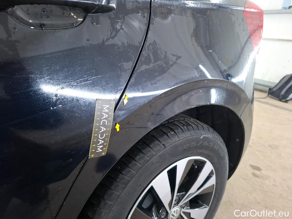  Volkswagen  Polo VOLKSWAGEN  / 2017 / 5P / Berline 1.0 TSI 95 DSG7 Lounge Business #30