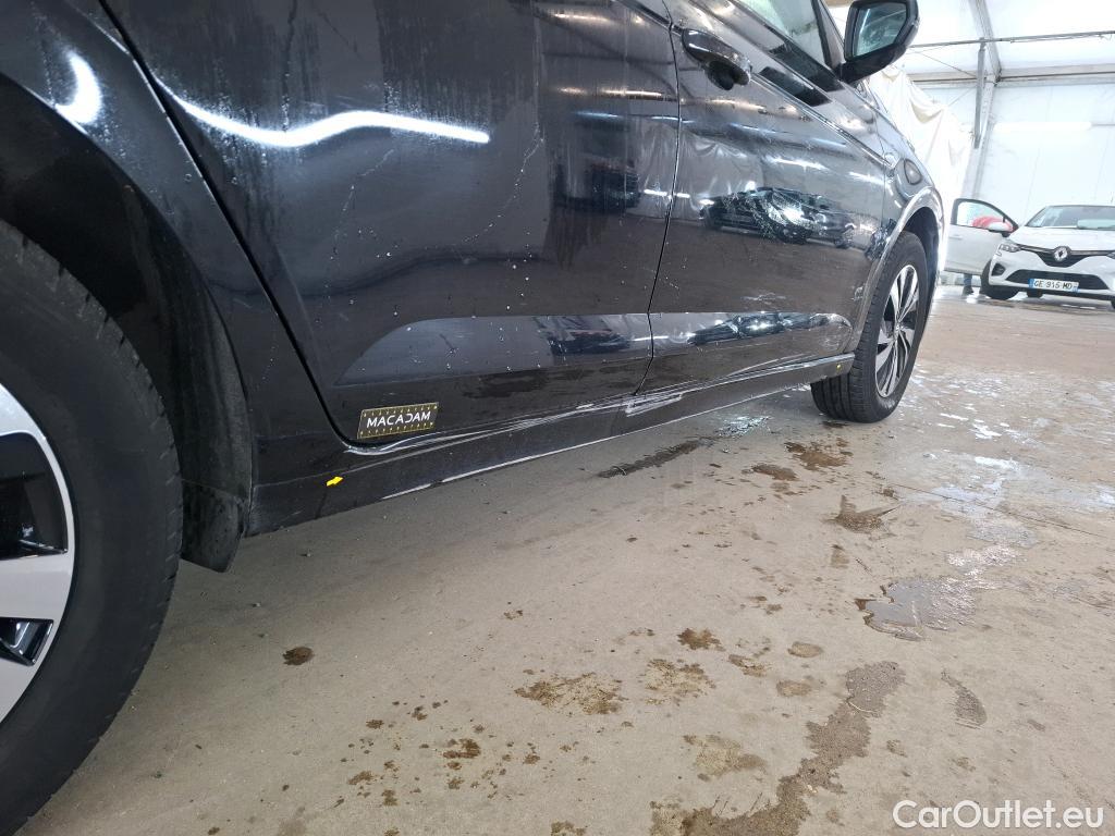  Volkswagen  Polo VOLKSWAGEN  / 2017 / 5P / Berline 1.0 TSI 95 DSG7 Lounge Business #1