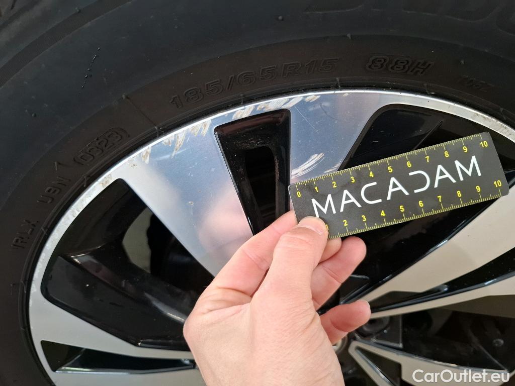  Volkswagen  Polo VOLKSWAGEN  / 2017 / 5P / Berline 1.0 TSI 95 DSG7 Lounge Business #45