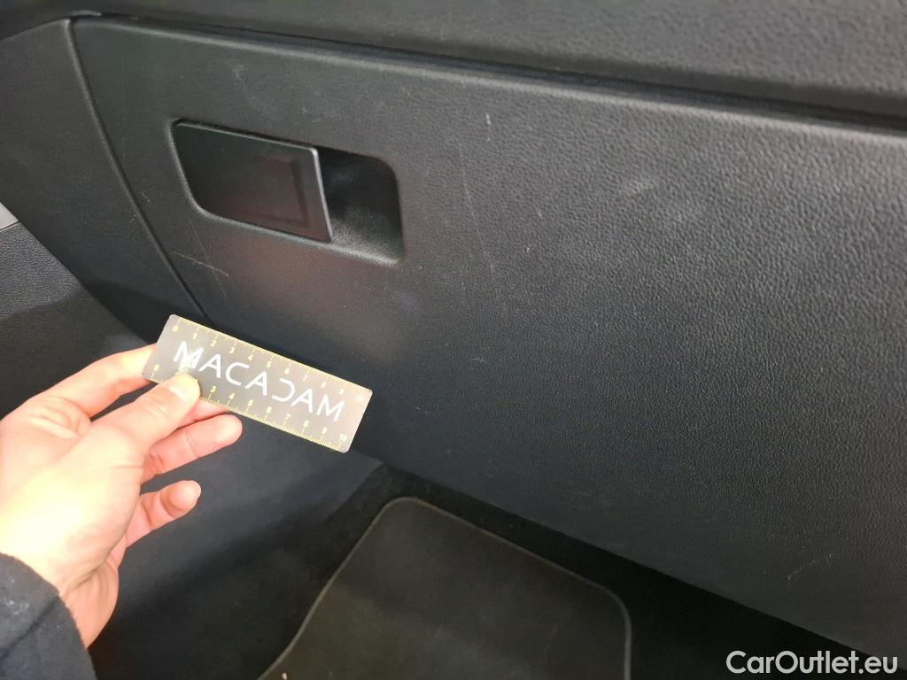  Volkswagen  Polo VOLKSWAGEN  / 2017 / 5P / Berline 1.0 TSI 95 DSG7 Lounge Business #54