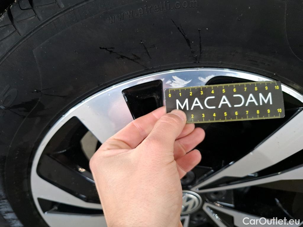  Volkswagen  Polo VOLKSWAGEN  / 2017 / 5P / Berline 1.0 TSI 95 DSG7 Lounge Business #49