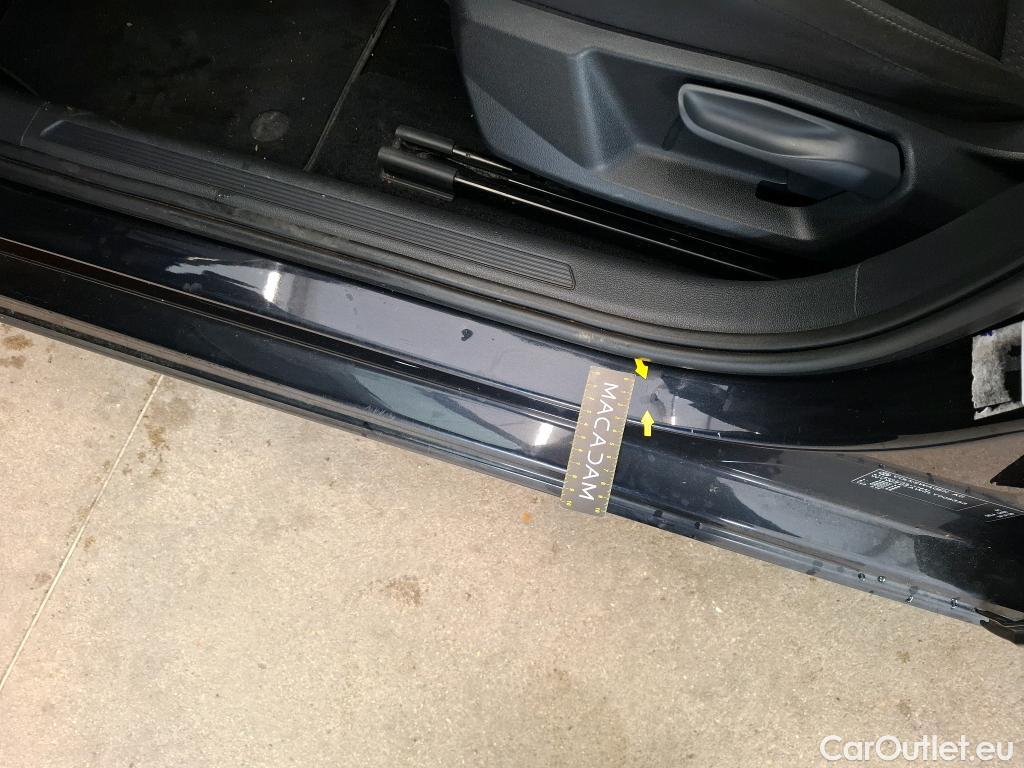  Volkswagen  Polo VOLKSWAGEN  / 2017 / 5P / Berline 1.0 TSI 95 DSG7 Lounge Business #58