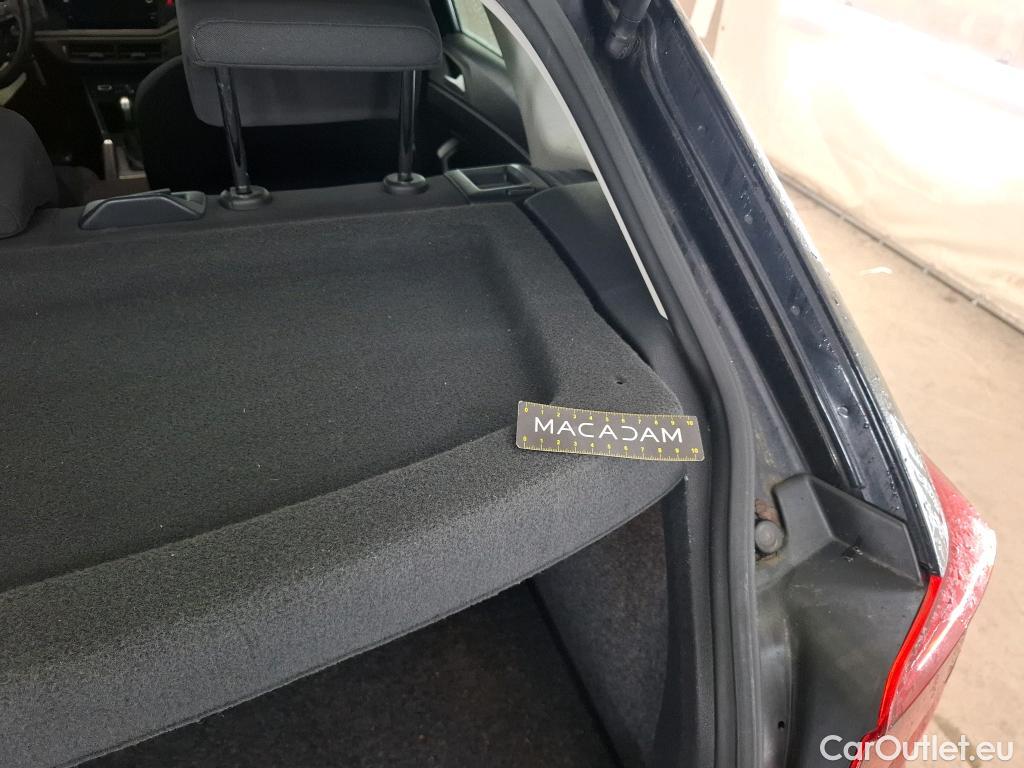  Volkswagen  Polo VOLKSWAGEN  / 2017 / 5P / Berline 1.0 TSI 95 DSG7 Lounge Business #71