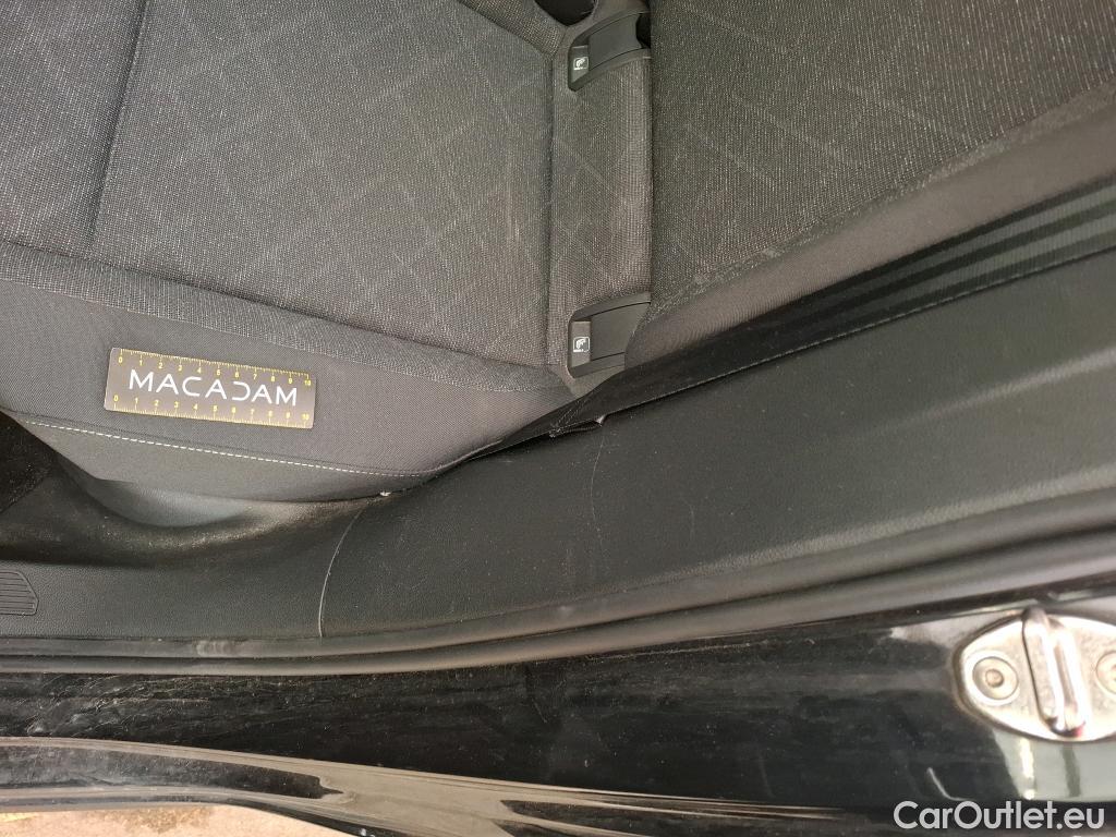  Volkswagen  Golf  VOLKSWAGEN / 2020 / 5P / Berline 2.0 TDI SCR 115 BVM6 Life Busi #12