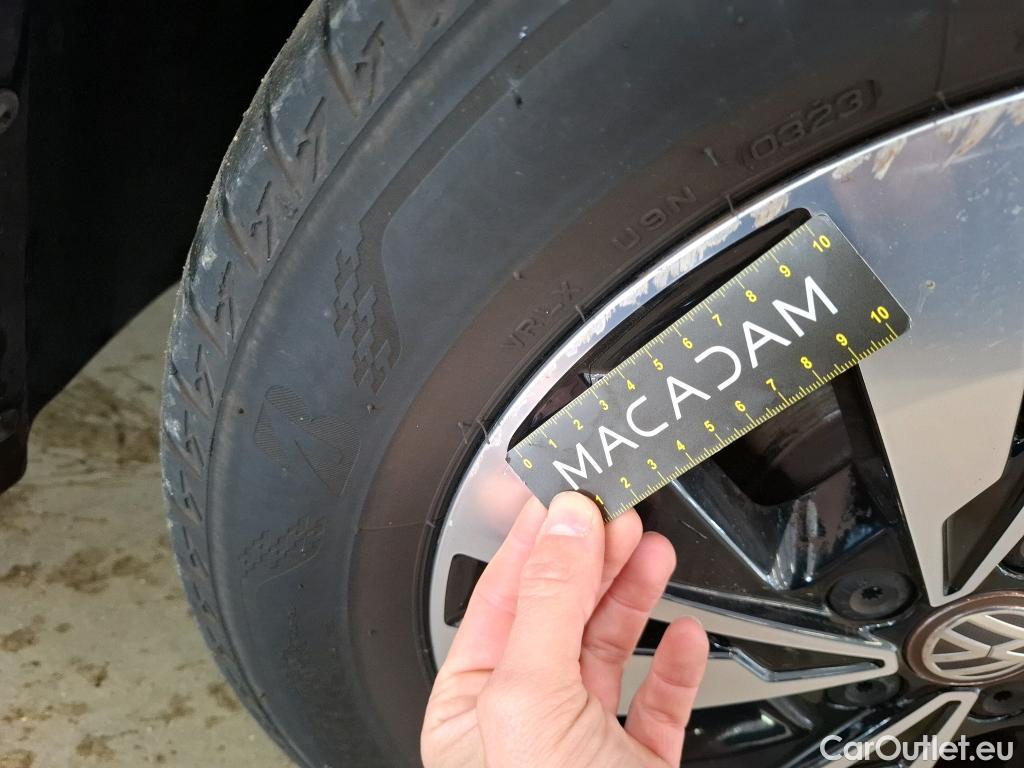  Volkswagen  Polo VOLKSWAGEN  / 2017 / 5P / Berline 1.0 TSI 95 DSG7 Lounge Business #46