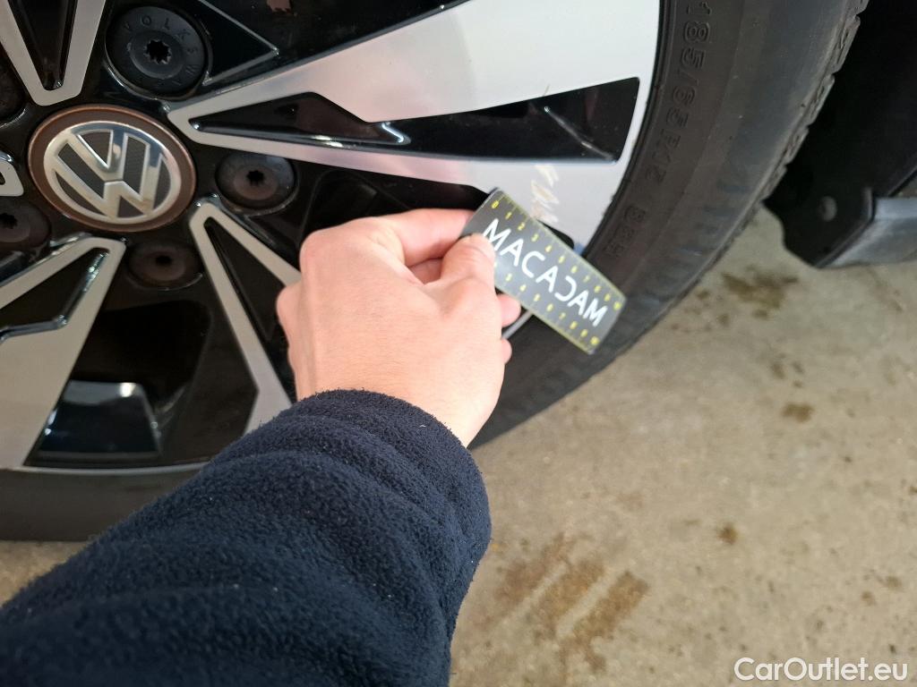  Volkswagen  Polo VOLKSWAGEN  / 2017 / 5P / Berline 1.0 TSI 95 DSG7 Lounge Business #82