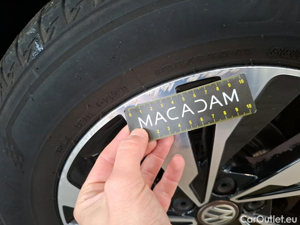  Volkswagen  Polo VOLKSWAGEN  / 2017 / 5P / Berline 1.0 TSI 95 DSG7 Lounge Business #44