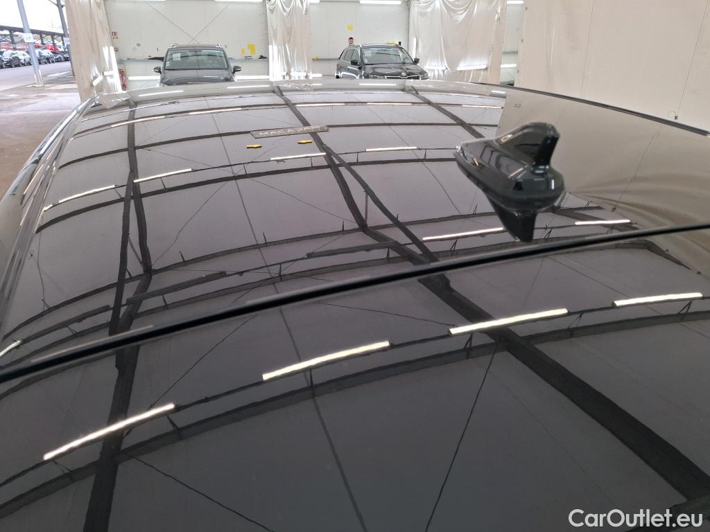  Volkswagen  Golf  VOLKSWAGEN / 2020 / 5P / Berline 2.0 TDI SCR 115 BVM6 Life Busi #1