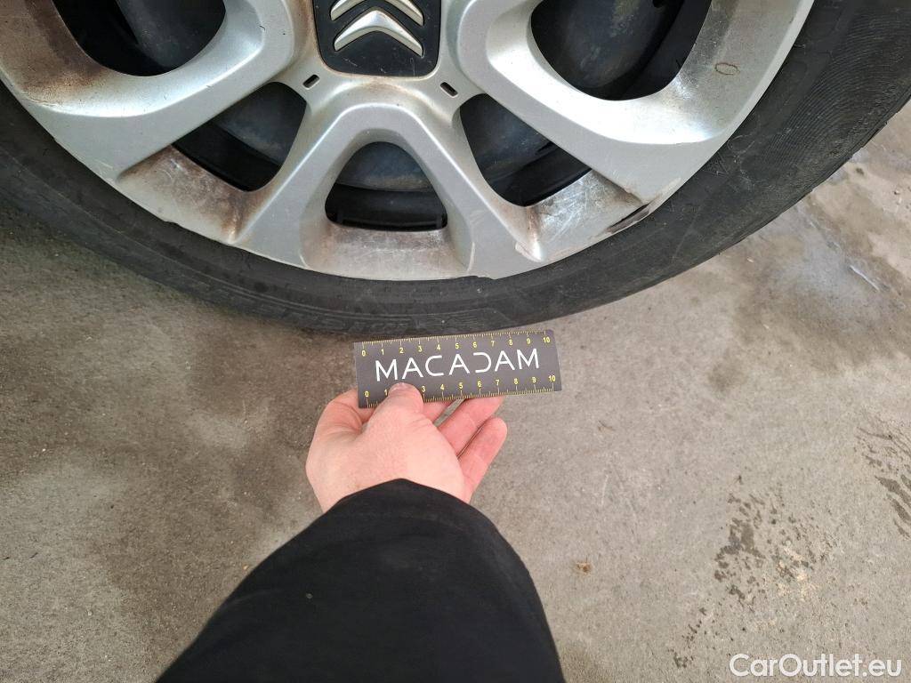  Citroen  C3  Société Feel Nav 1.2 PureTech 80CV BVM5 E6 #3