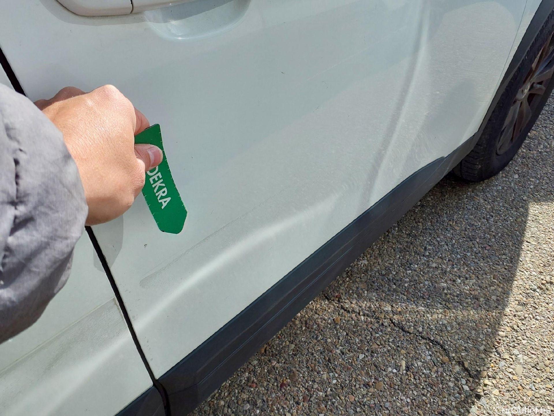  Peugeot  2008 PEUGEOT  / 2019 / 5P / todoterreno Active Pack BlueHDI 81kW (110CV) #17