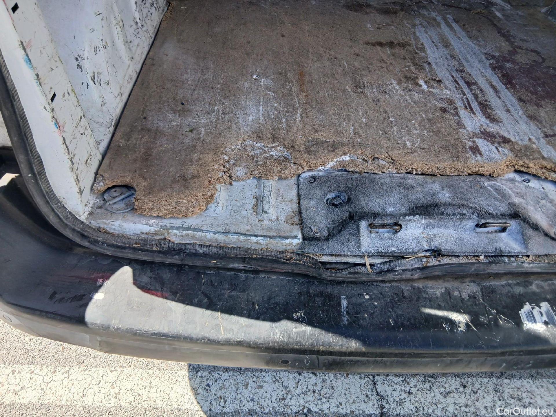  Peugeot  Expert PEUGEOT  / 2016 / 4P / furgón Furgón Pro 2.0 BlueHDi 120 S&S Standard #13